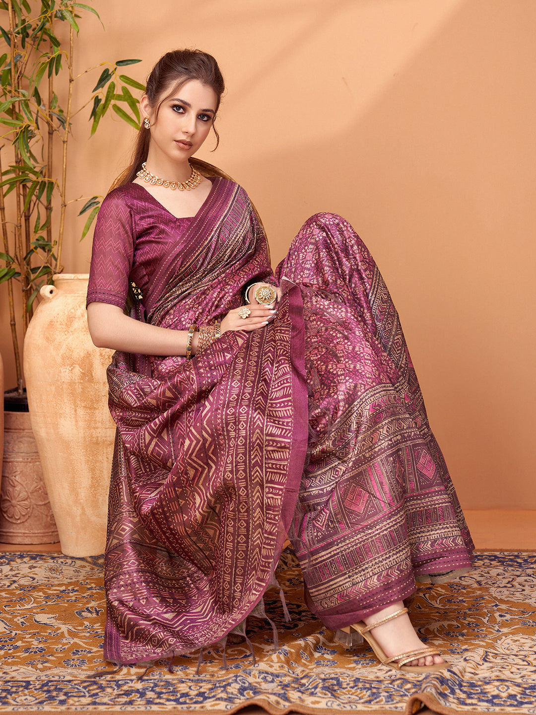 TARANG-Traditional geometric motifs spread beautifully across the drape