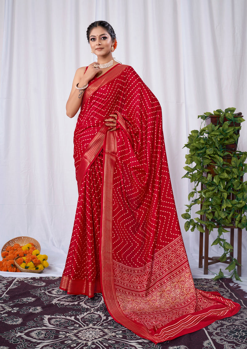 UNIVERSE Dola Silk Saree Zig Zag Leheriya Pattern Designer Pallu Zari Weaving Border - Apple Lifestyle