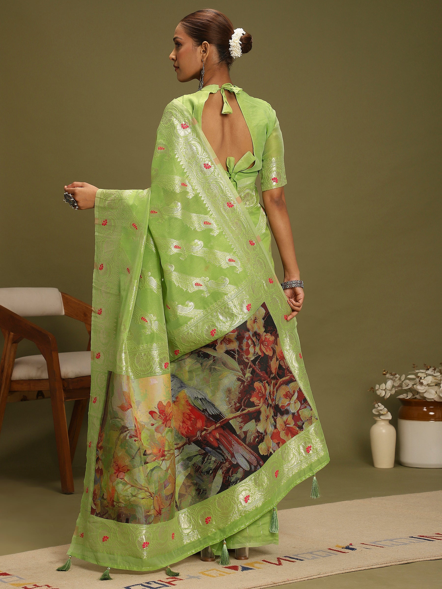 VANAYA-Elegant floral and paisley motifs add a rich traditional aesthetic