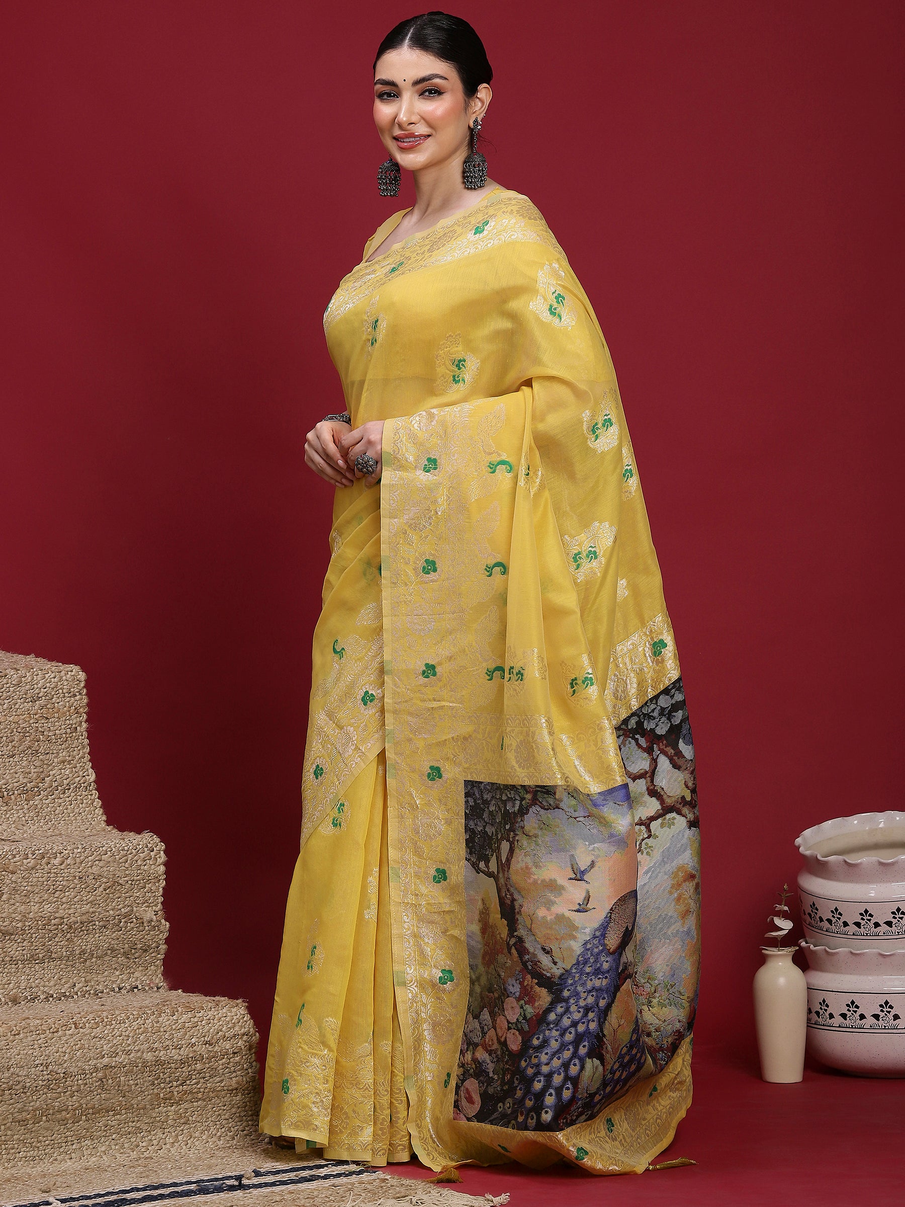 VANAVA GIVE ME A TITLE OF THIS SAREE