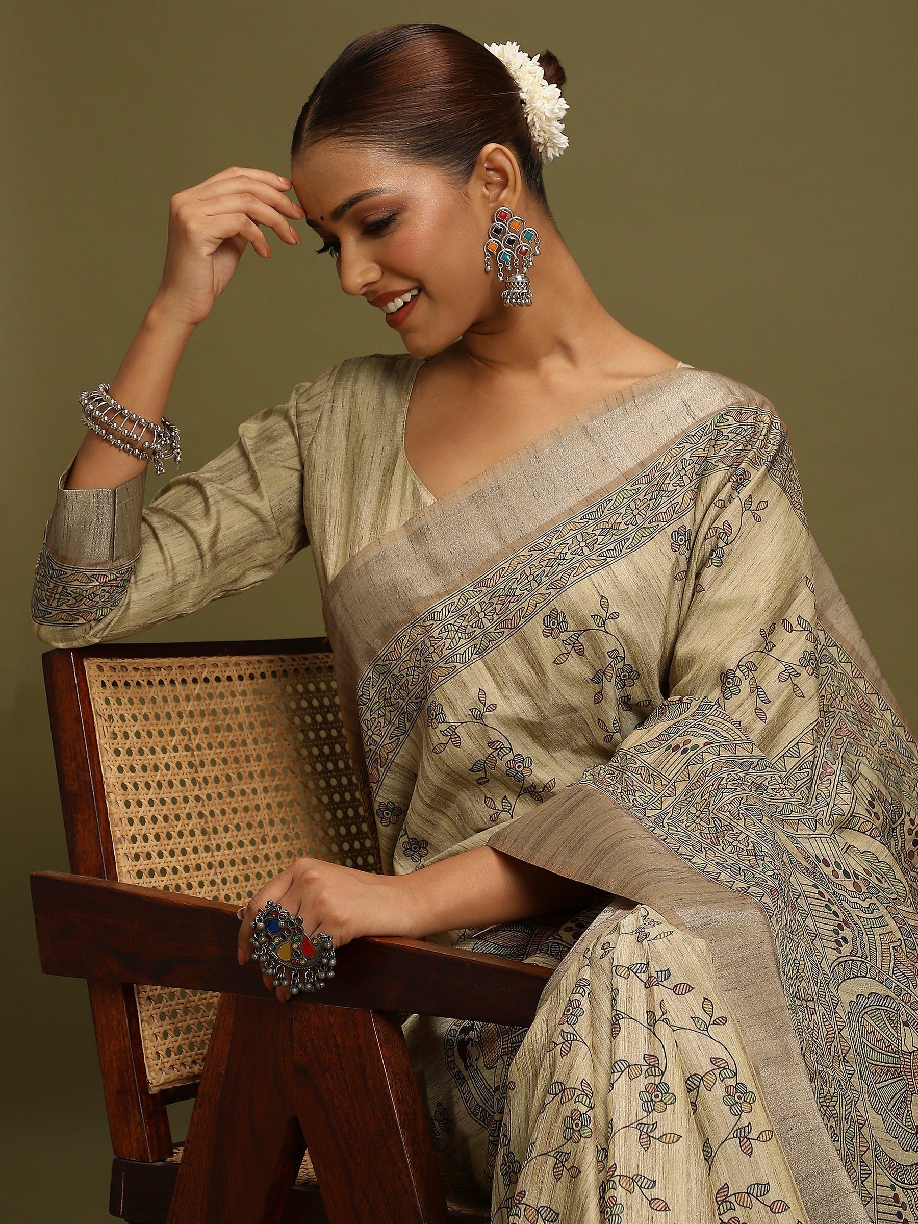 VANIKA PRINT-Elegant Beige Madhubani Printed Linen Saree with Heritage Wheel Motifs