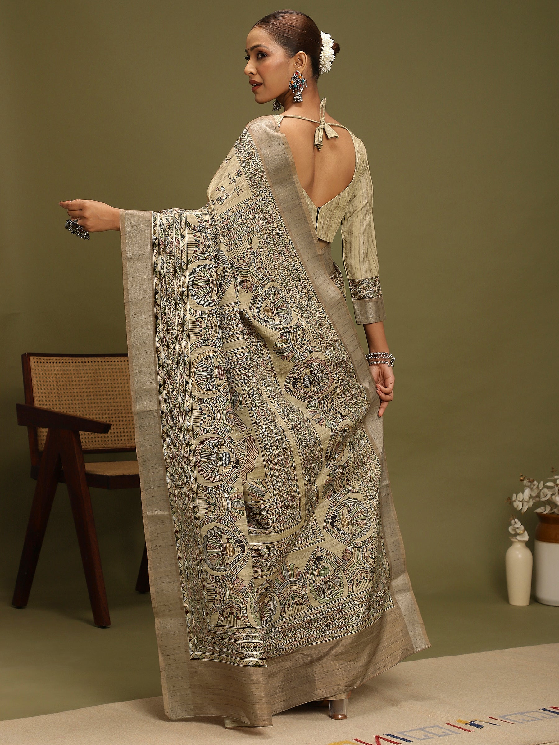 VANIKA PRINT-Elegant Beige Madhubani Printed Linen Saree with Heritage Wheel Motifs