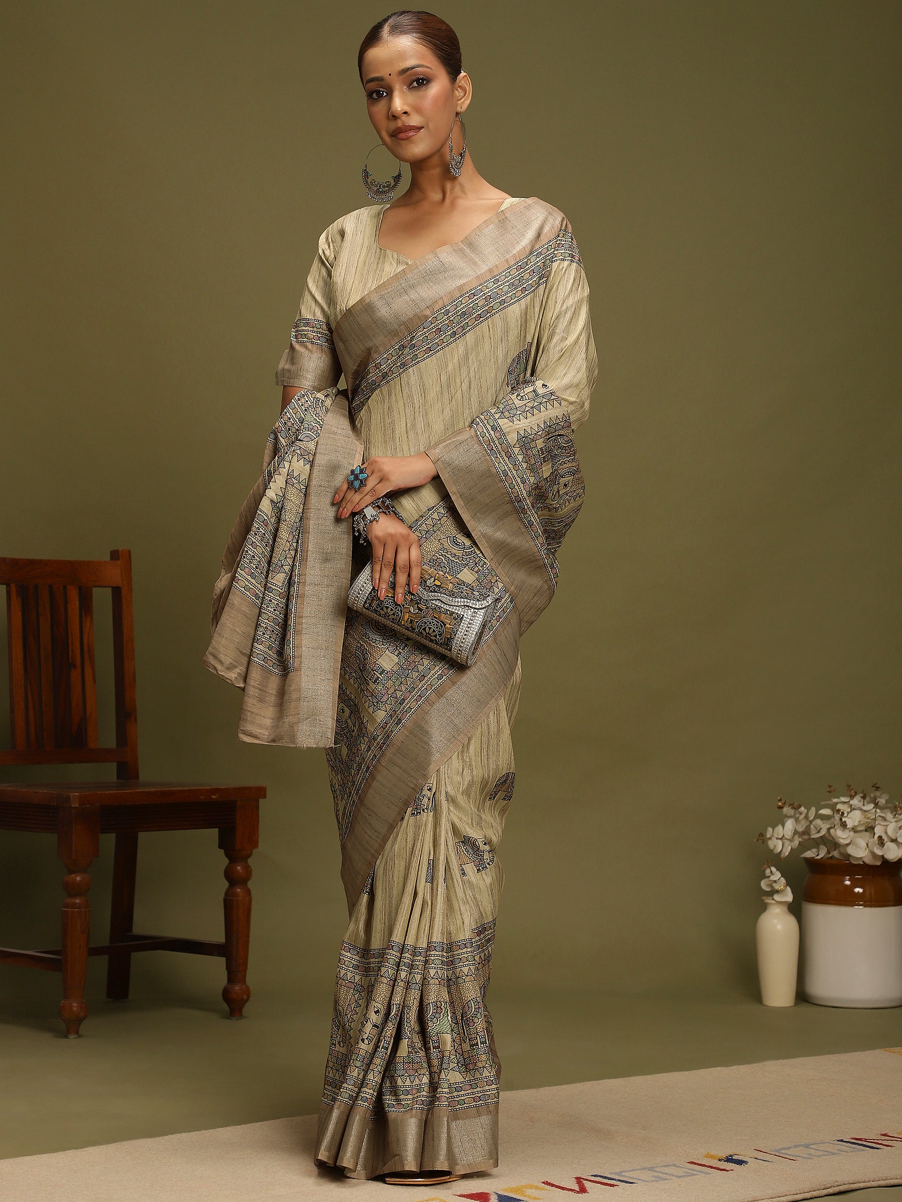VANIKA PRINT-Beige Elephant Motif Madhubani Saree