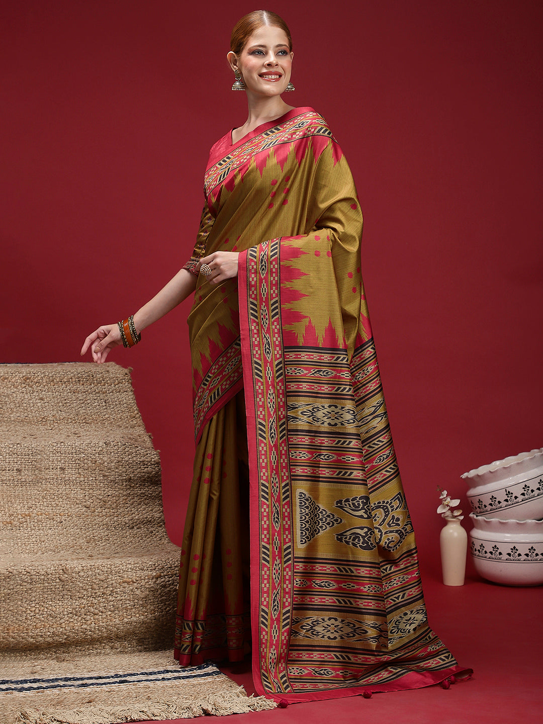 Gulabi Royale Tradition-Golden Ember Heritage Saree