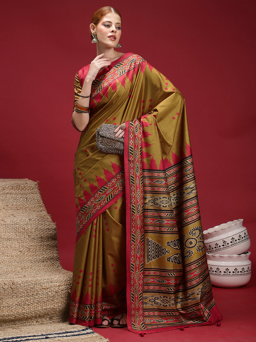 Gulabi Royale Tradition-Golden Ember Heritage Saree