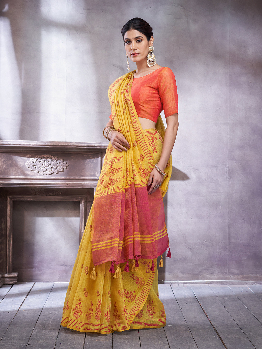 ZARI MAHAL-Elegant Mustard Yellow Linen Saree with Rust Red Contrast Pallu & Traditional Woven Motif Border Tassels