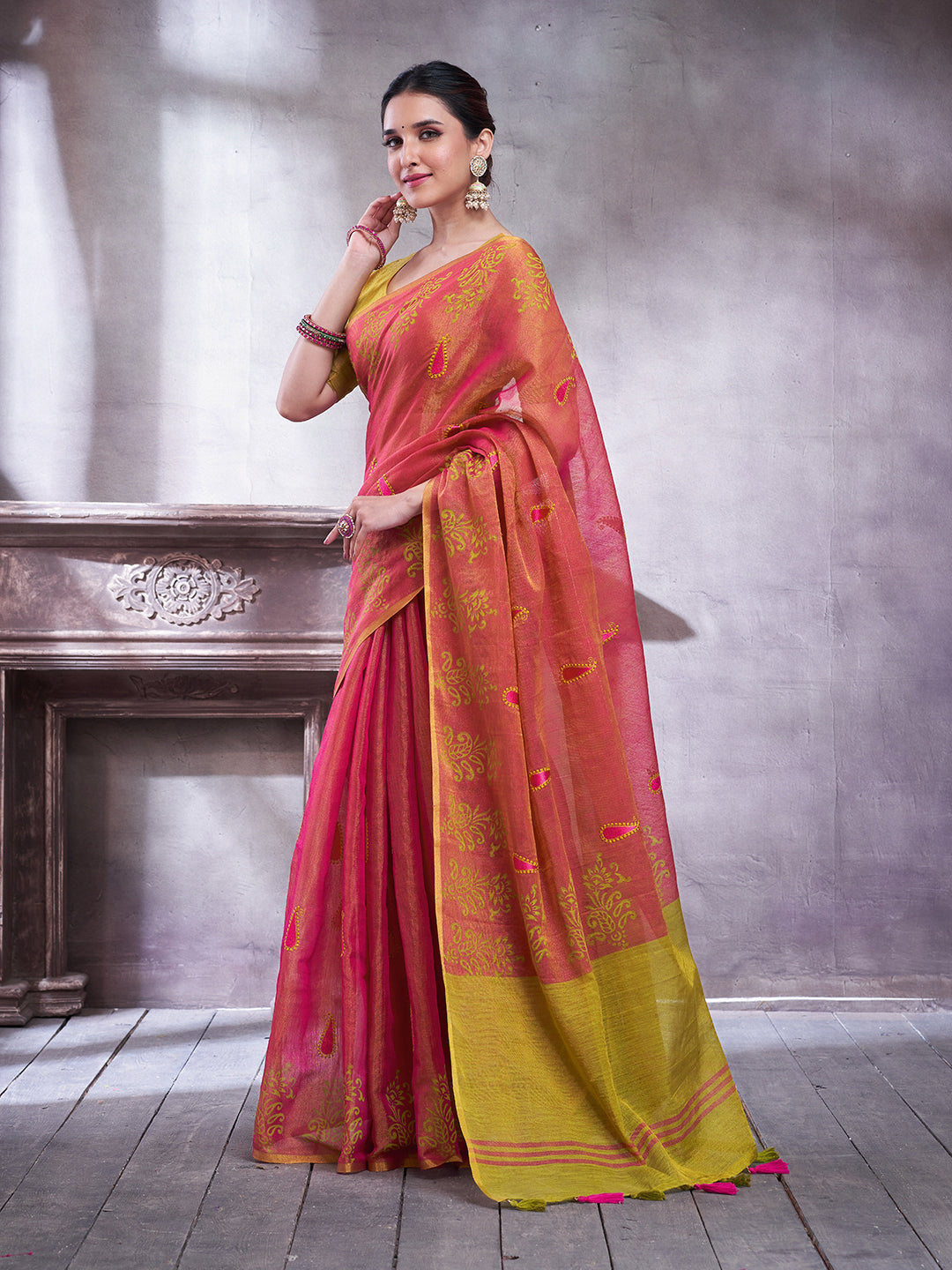 ZARI MAHAL-Graceful Rani Pink & Olive Green Designer Linen Saree